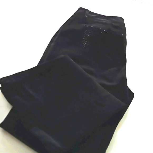 NWT WHITE HOUSE/BLACK MARKET Black Velvet Studded Boot Leg Pants Size 8R - Picture 2 of 16